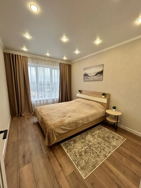 Отличная квартира в живописном месте города с видом на лес и город