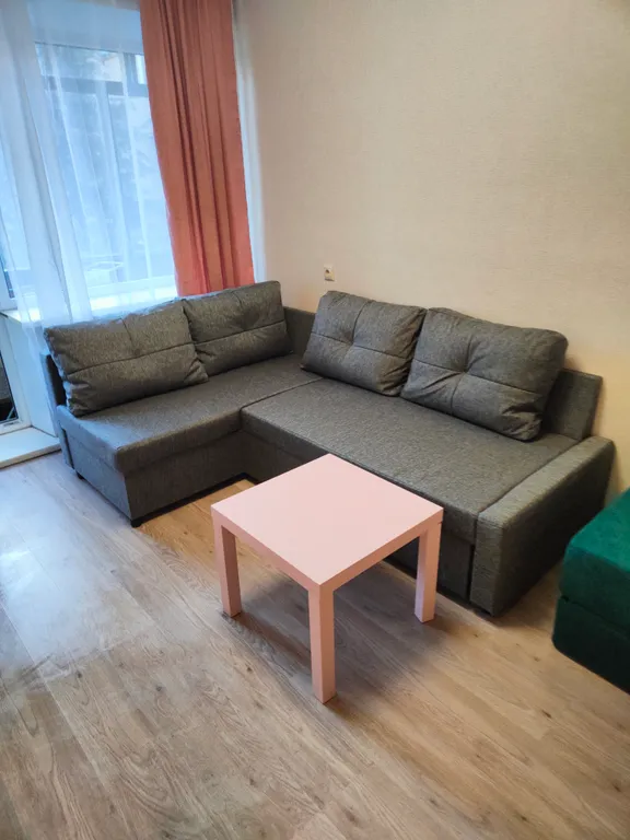 Двухкомнатная квартира около Ольгина пруда в центре Петергофа — аренда посуточно в Петергоф