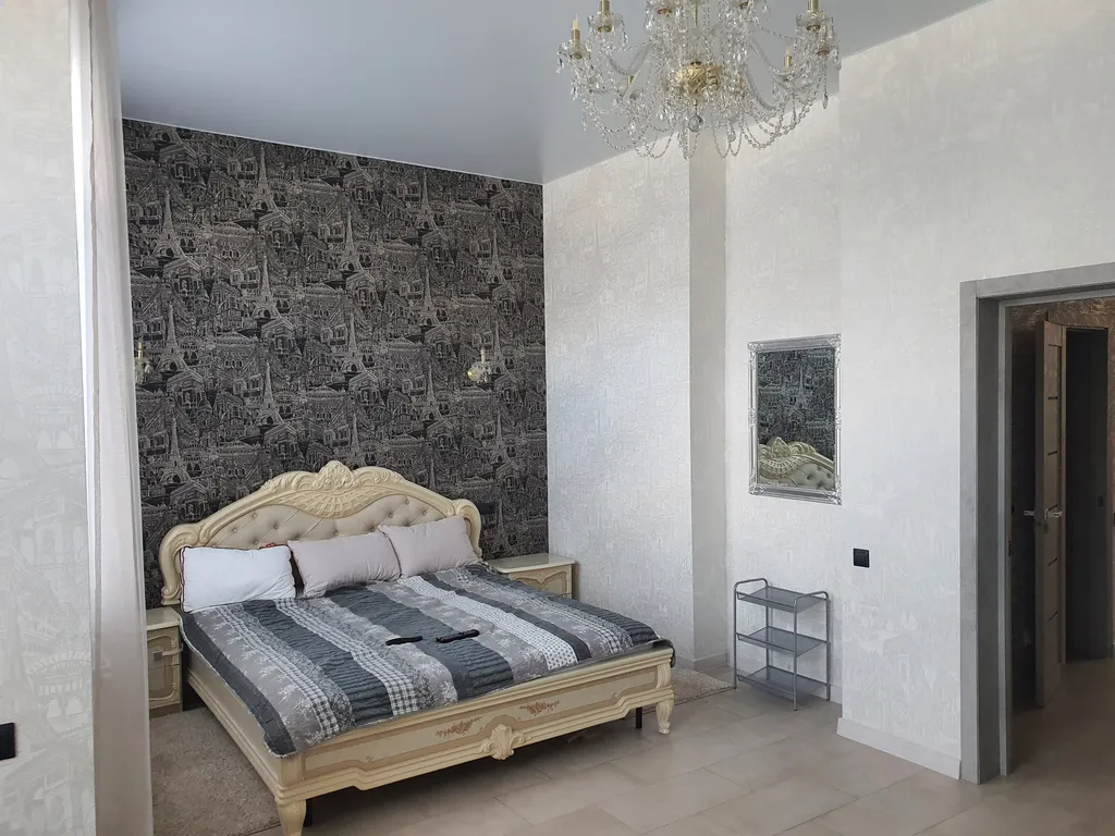 Квартира Просторные апартаменты с отдельным входом и свободной парковкой — аренда посуточно в Тула