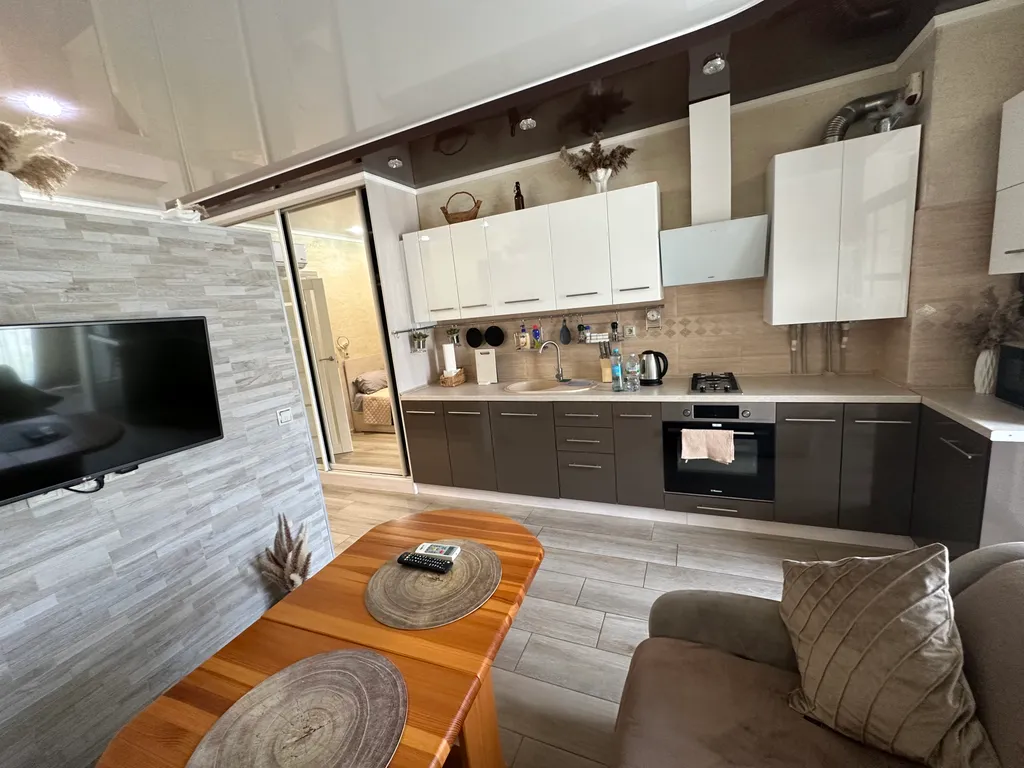 Студия у озера