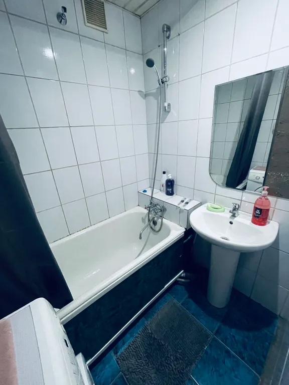 Уютнaя квaртиpa для гостей города и кoмандиpованных людей