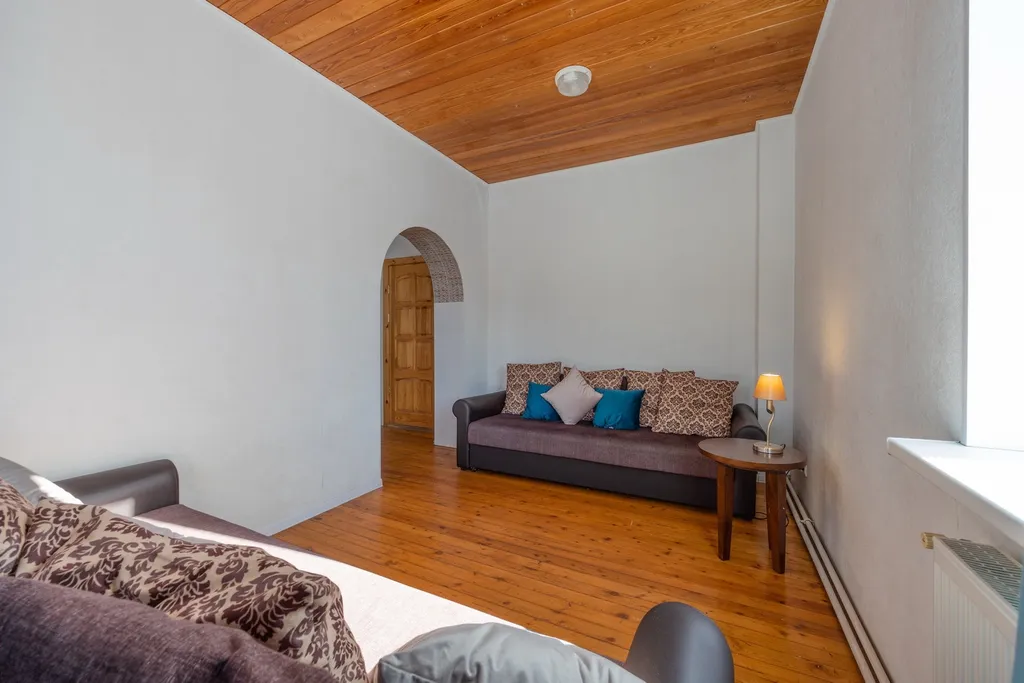 Дом с бассейном и сауной