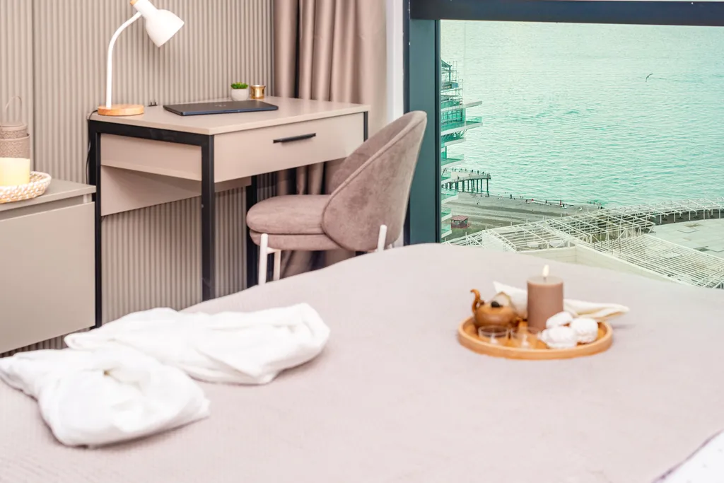 Oceanview Mood by Aesthaven