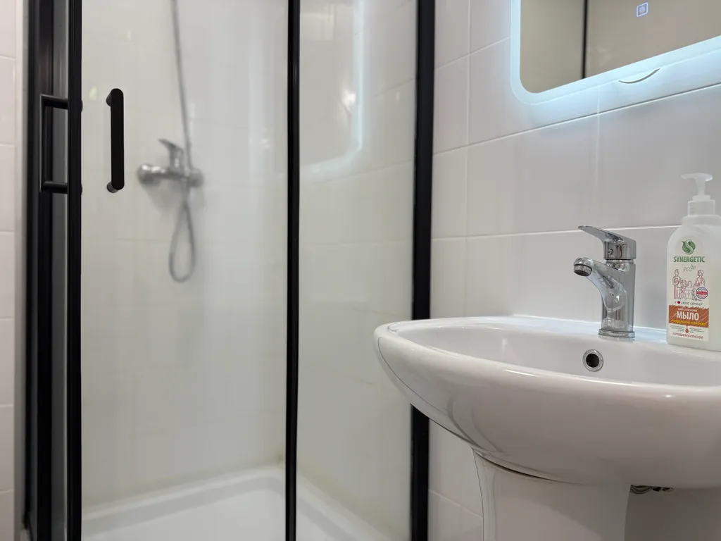 Тут хорошо на Космонавтов