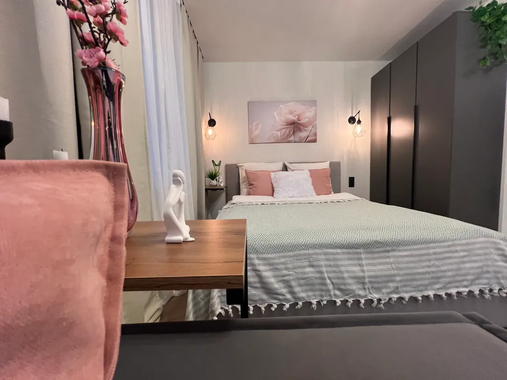 Квартира Апартаменты Fiesta в 3 минутах пешком от МЦК Шелепиха — Москва