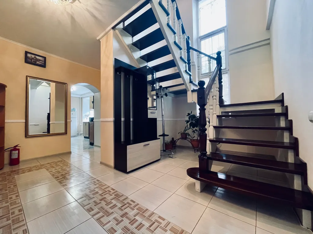 Таунхаус в окружении соснового леса