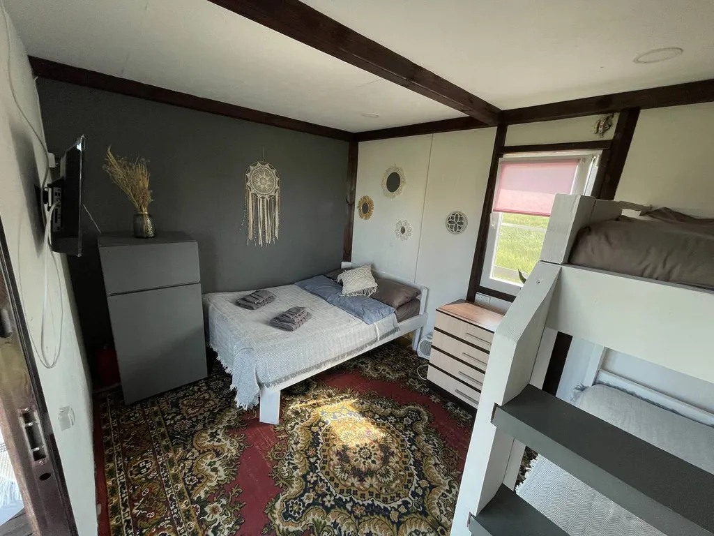 Летний четырехместный домик с верандой