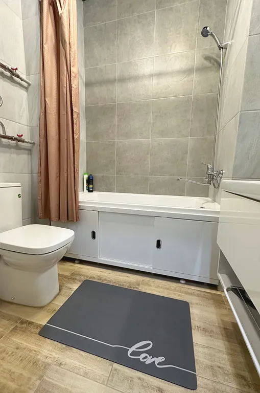 Симпатичная и ухоженная квартира «Как дома»