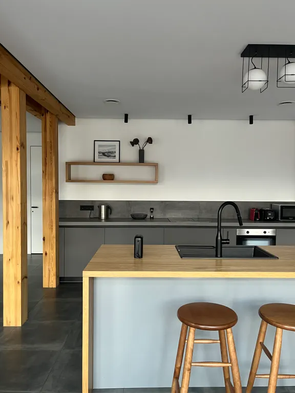 Дом с панорамным видом на четыре вершины в тихом месте