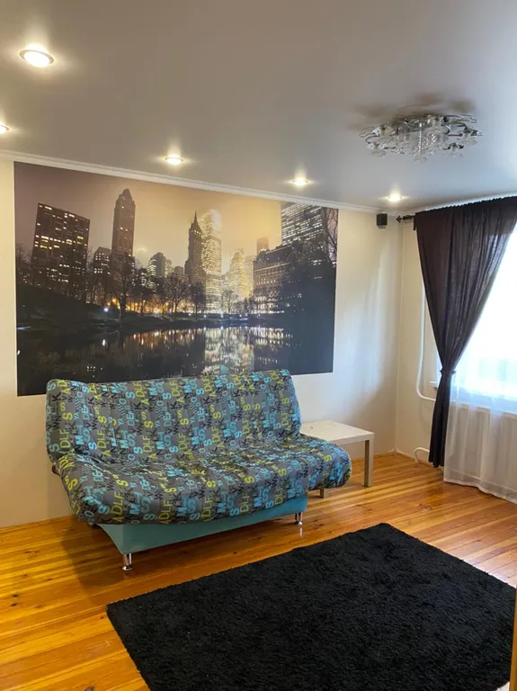 Много места