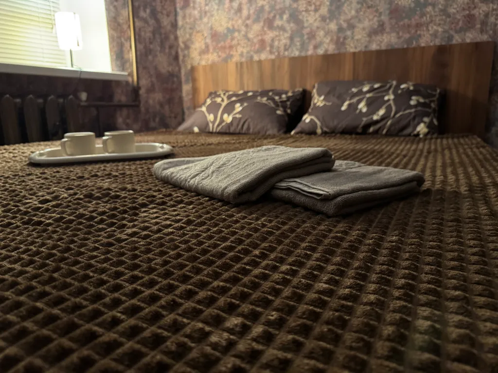 Уютная комната с видом на горы