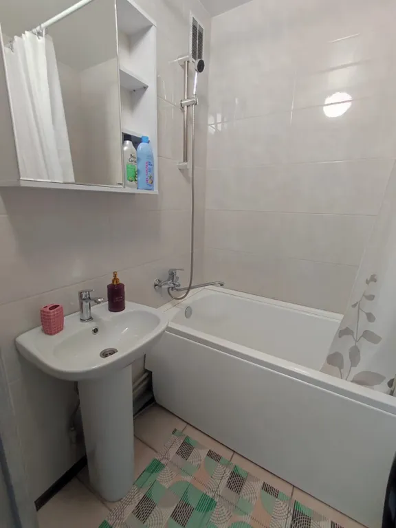 Квартира Новая, чистая квартира в шаговой доступности от ТРЦ Планета — Красноярск