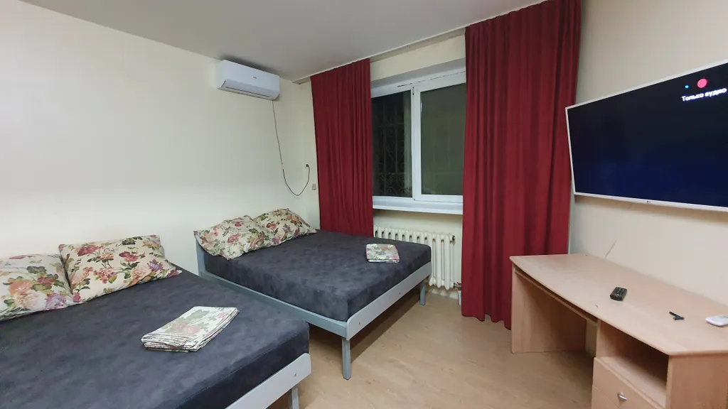 5 изолированных комнат и Зал