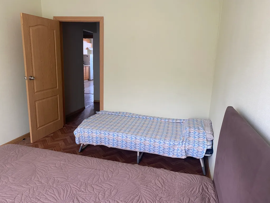 Первая речка, рядом с пляжем на мысе Кунгасный