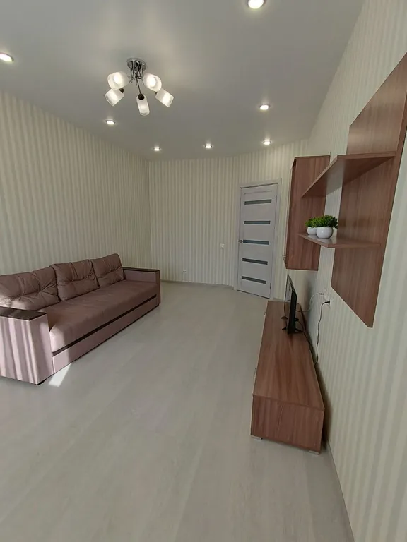 Просторная 2-комнатная квартира в 10 минутах от ЖД Вокзала