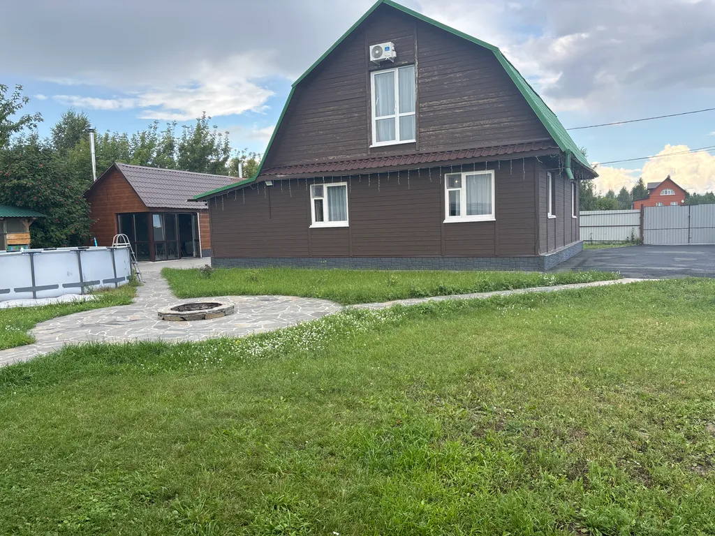 Семейный дом на природе