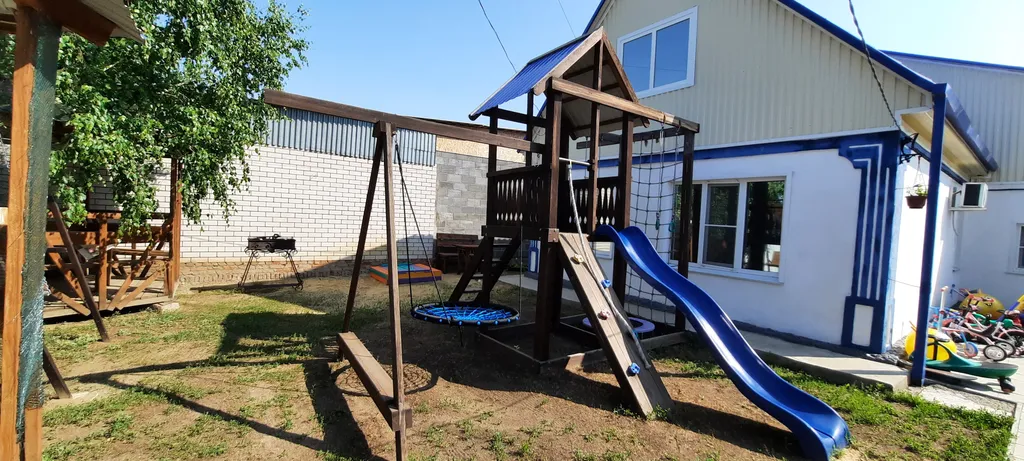 Домик на 4 чел со своей кухней и сан узлом