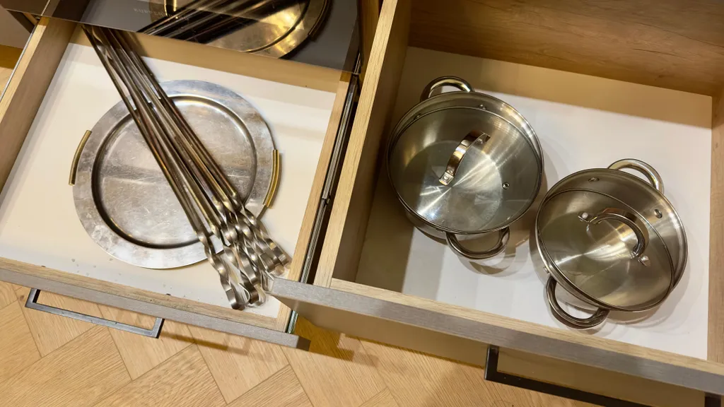 Коттедж Уютный загородный дом у живописного озера, с шикарной новогодней елкой — Санкт-Петербург