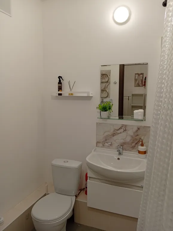 Квартира Уютная, просторная и чистая квартира для двоих! — Екатеринбург