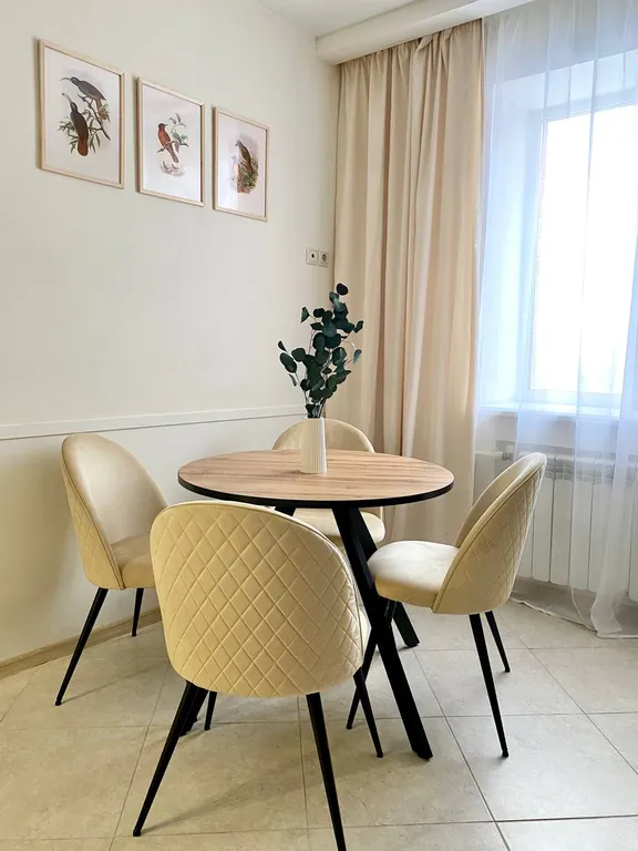 2-к. квартира с современным дизайном в центре от Kravc Group