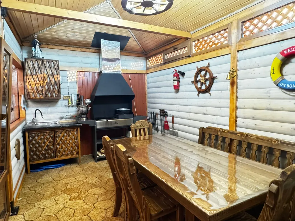 Домик у моря из бруса