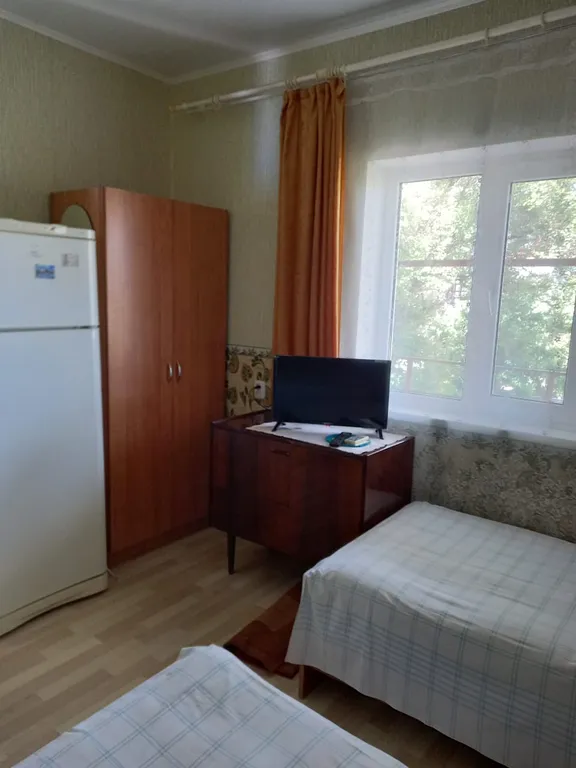 Квартира Квартира З-местный номер с кондиционером на летний период с июня по сентябрь — Анапа