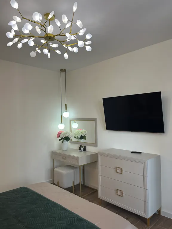 President lux с камином- однокомнатные апартаменты в центре города