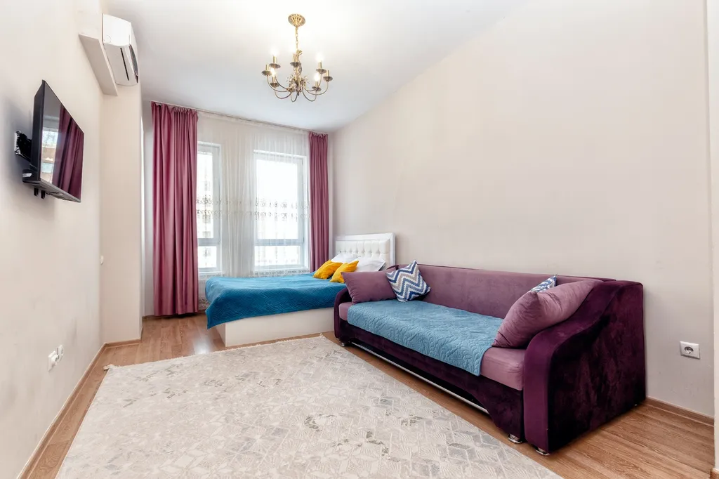 Уютная трехкомнатная квартира с тремя двухспальными кроватями на Экспо — аренда посуточно в Астана (Нур-Султан)