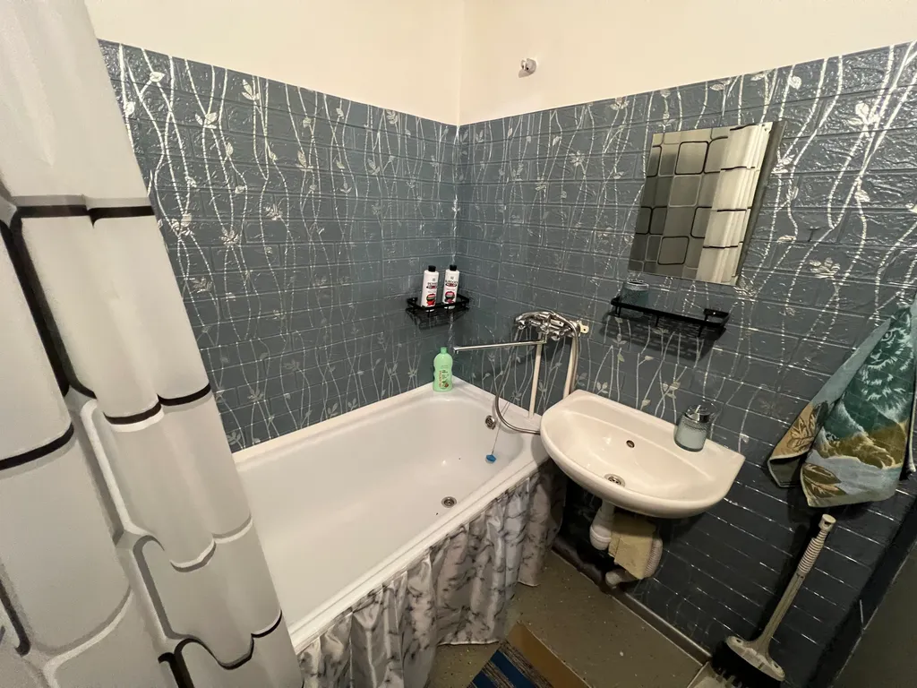 Уютная студия в Северном с кроватью и диваном