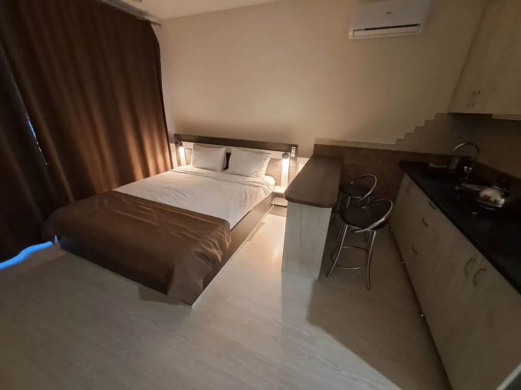 Квартира-студия № 5 для 2 взрослых с бассейном