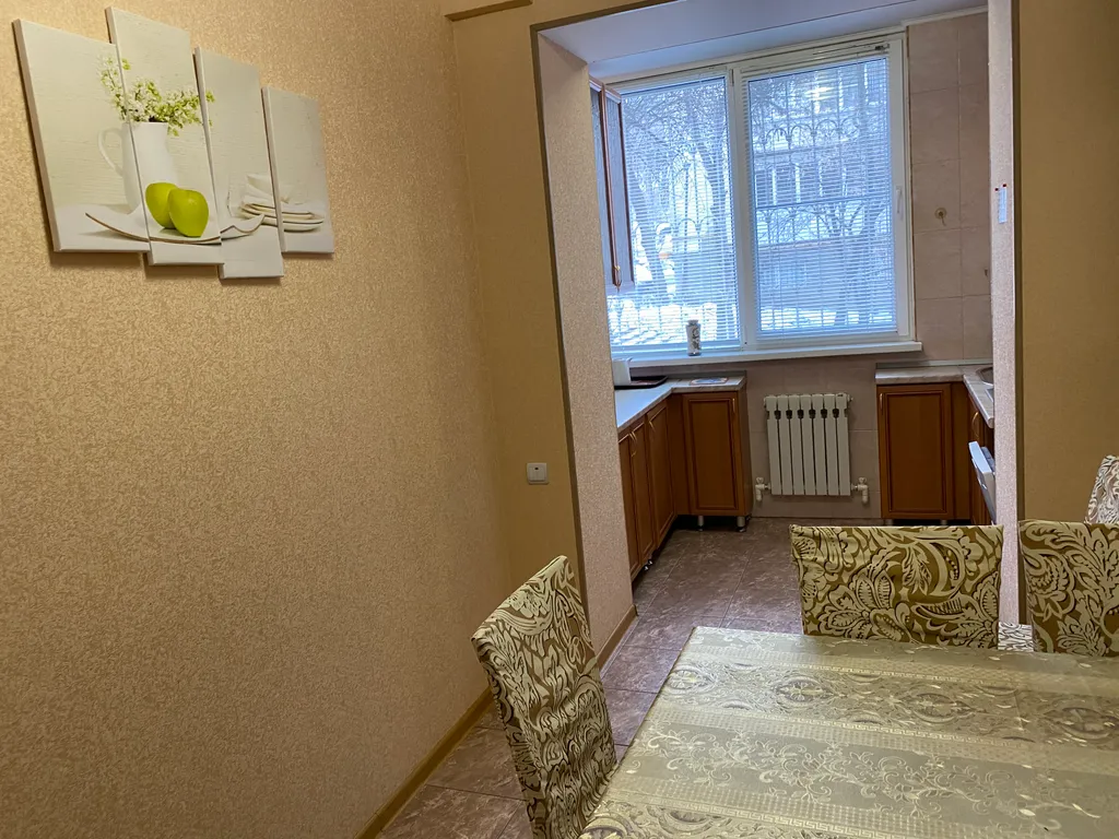 Сплитсистема в двухкомнатной квартире на первом этаже