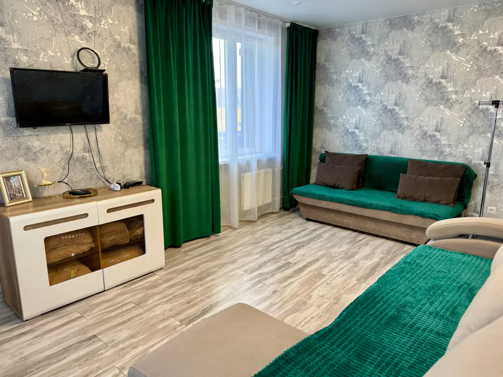 Квартира Комфортная двухкомнатная квартира возле Планеты — Красноярск