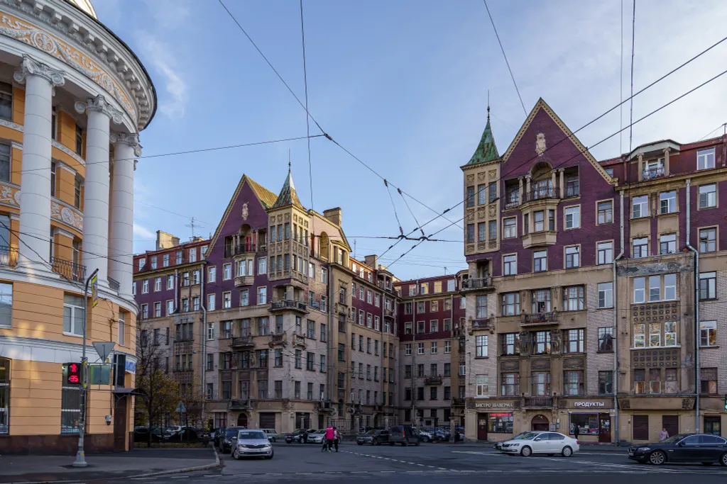 Семейная квартира в сердце Северной столицы с парковкой