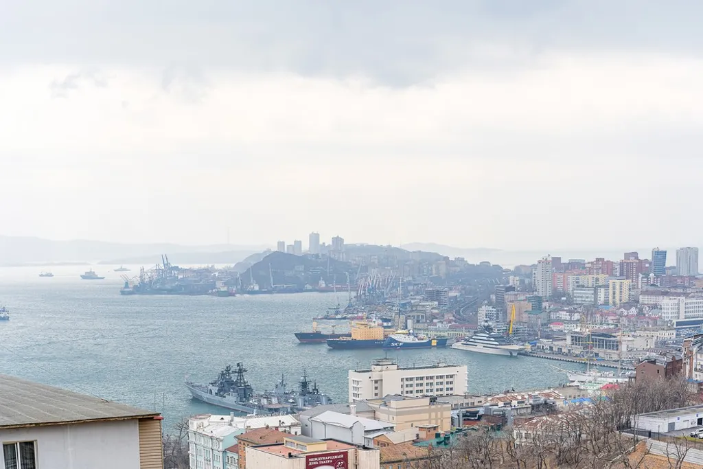 Квартира Апартаменты в центре, новостройка с панорамным видом на море — Владивосток