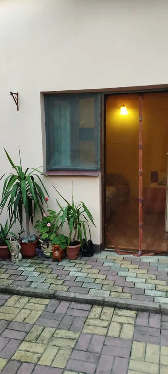 Летний домик рядом с морем, со своей зоной отдыха