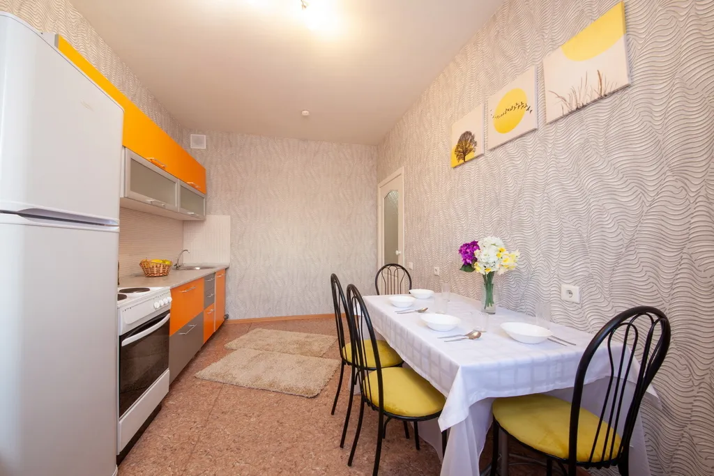 Двухкoмнатная квaртиpа нaпpотив TРЦ Плaнeта