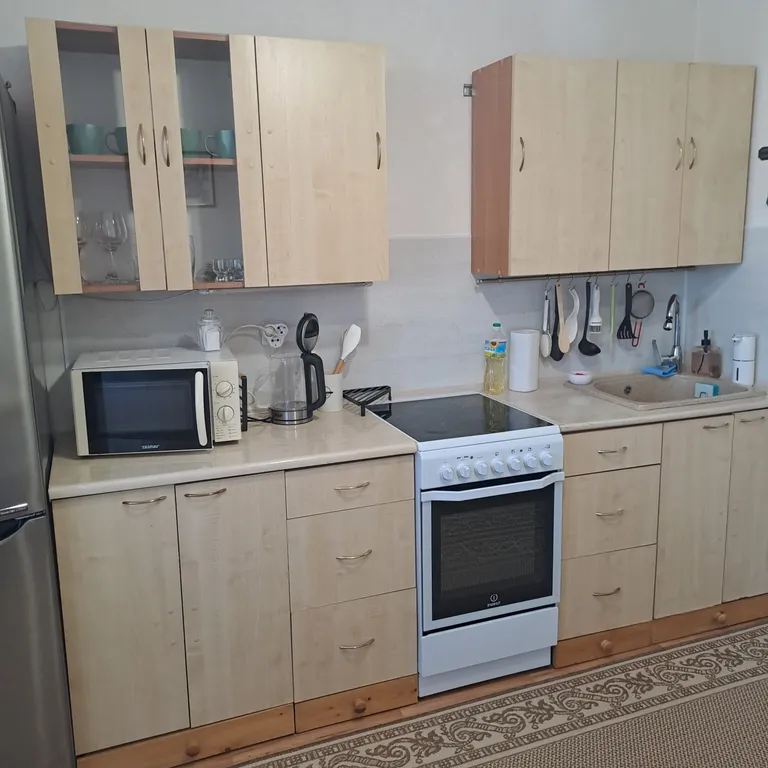 Светлая, чистая и уютная квартира с хорошим расположением