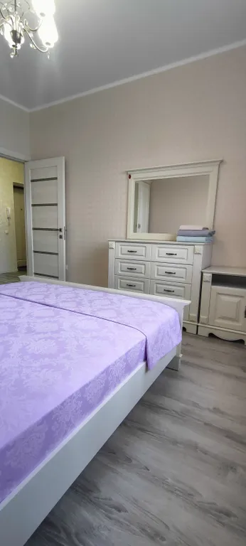 Новая двухкомнатная квартира район между ЖД вокзалом и центром