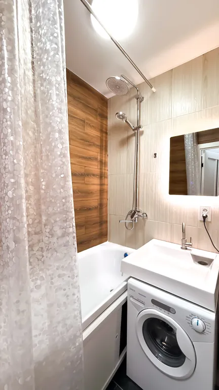 Шикарная трёхкомнатная квартира, 10 минут до центра