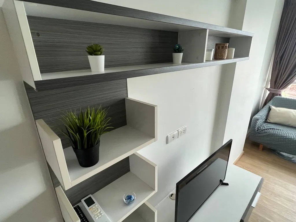 Студия после ремонта с удивительным видом с 8 этажа в центре Каты