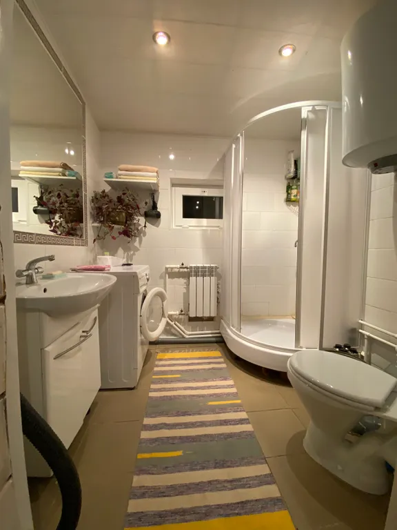 Уютный дом в черте города