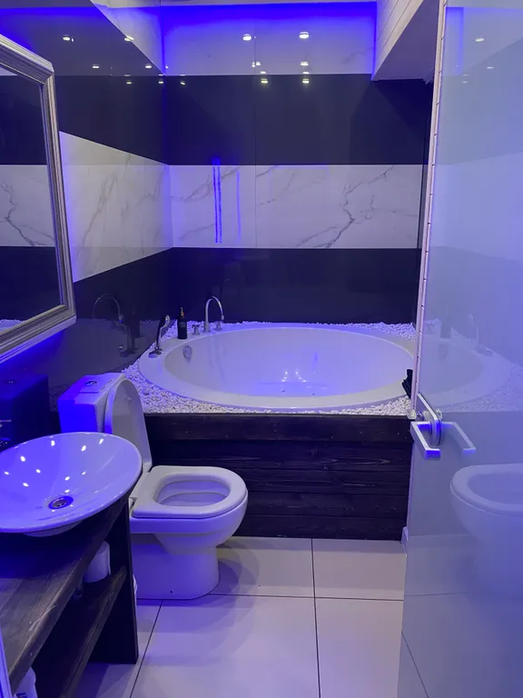 Современный дом в лесу