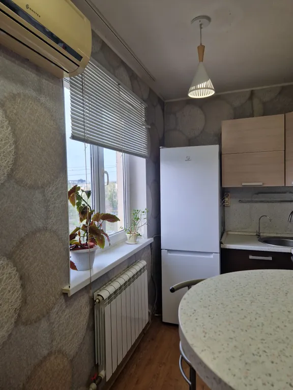 Центр города, ЦУМ, гостиница Ахтуба, Воинская часть 15 минут на машине