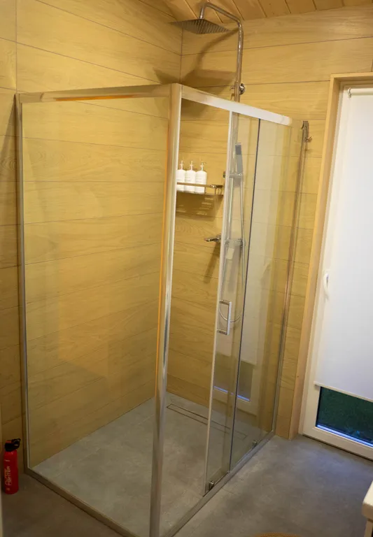 Дом с сауной и джакузи на террасе