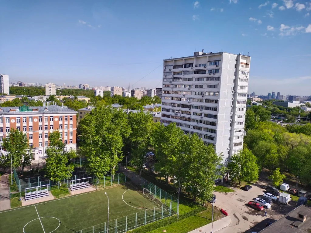 Квартира Чистая, новая квартира рядом с метро, большая кровать — Москва