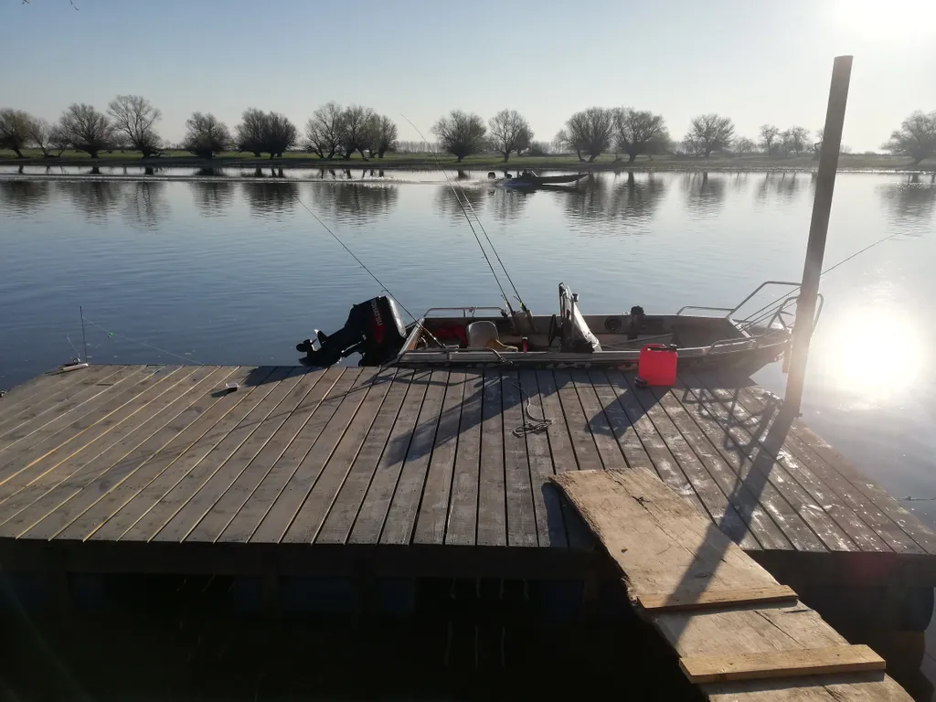 Дом для рыбалки и отдыха на берегу Астрахань