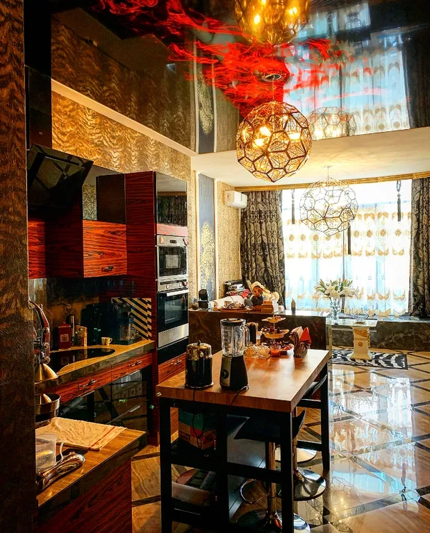 Элитная видовая люкс квартира с террасой дизайна R Cavalli