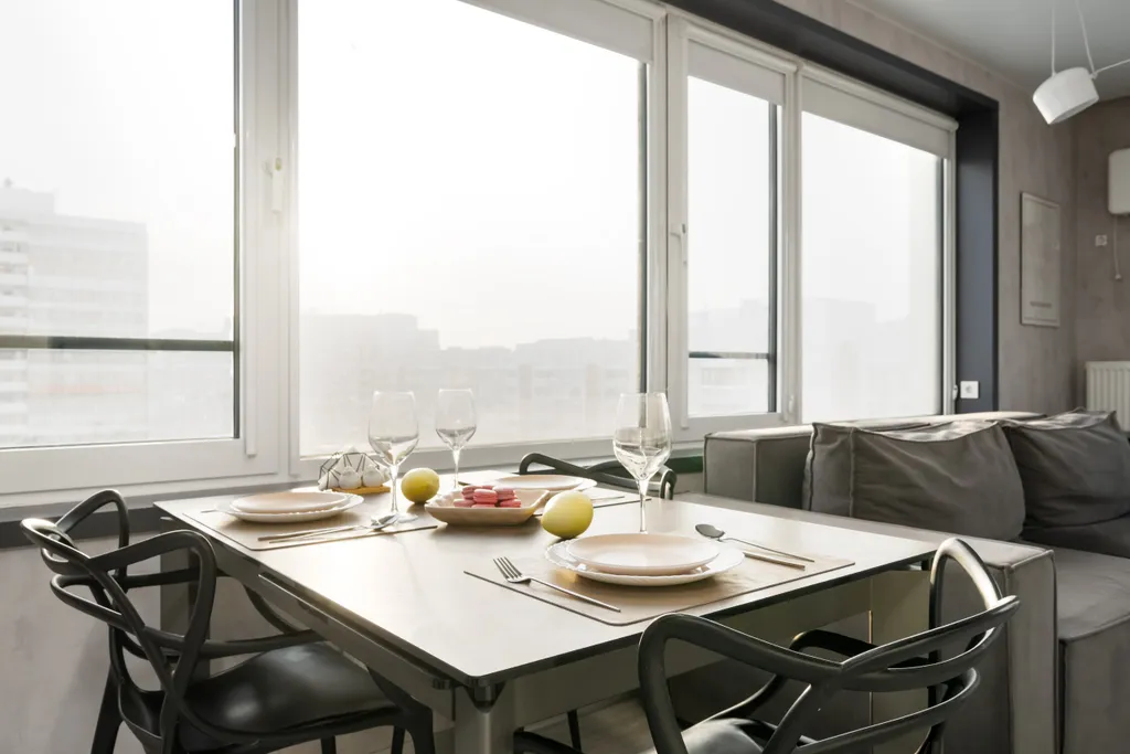 Двухкомнатная студия с панорамным видом на Октябрьский мост!!!