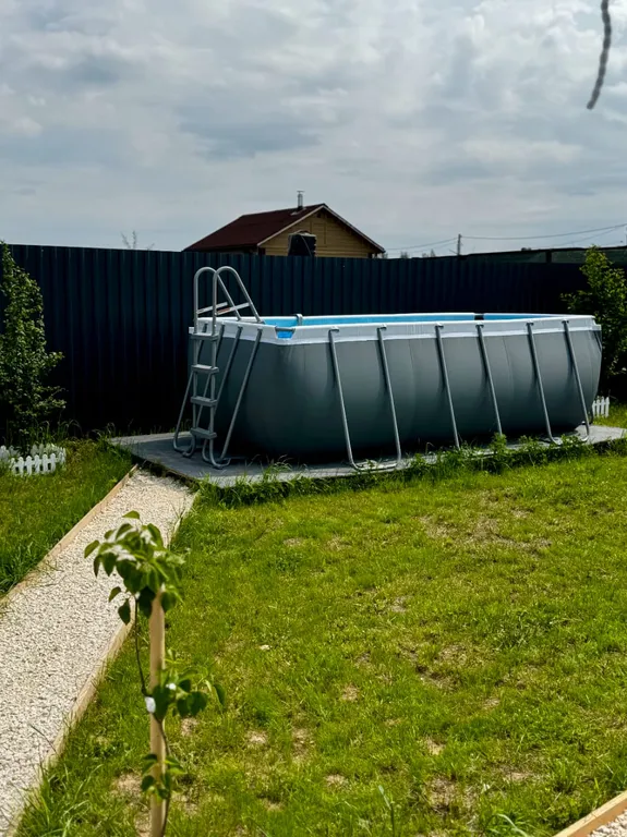 Дом-баня с большой верандой и массажной кроватью