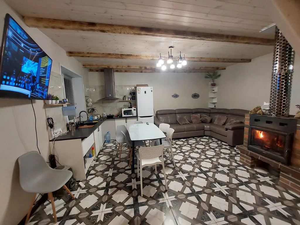 Дом на берегу залива